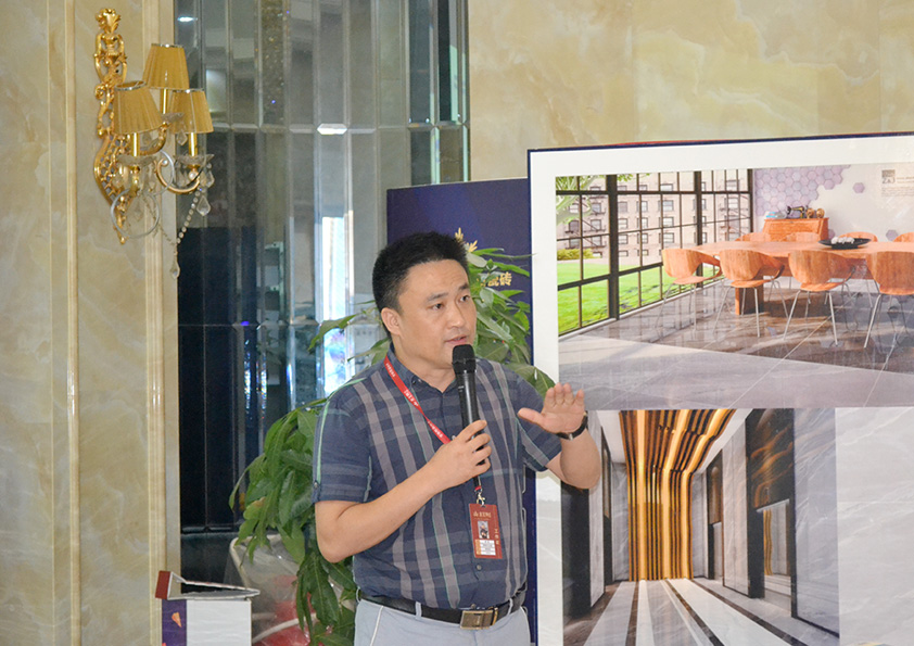 217永信贵宾会瓷砖品牌营销总经理罗胜先生