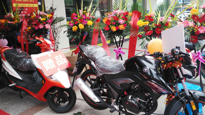 12月18日，湛江廉江217永信贵宾会瓷砖品牌终端店面盛大开业！