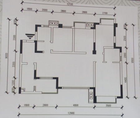 本单元的设计新中式风格摒弃古典中国风的陈旧与拘泥，取而代之的是现代时尚创意设计。适合追求一种沉稳、舒服、放松的生涯空间的人群。