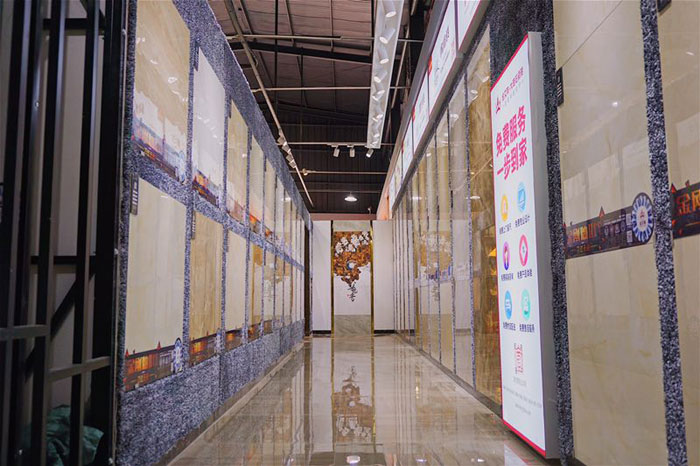 90后妄想执行者——217永信贵宾会瓷砖潮安代理商薛彦滨