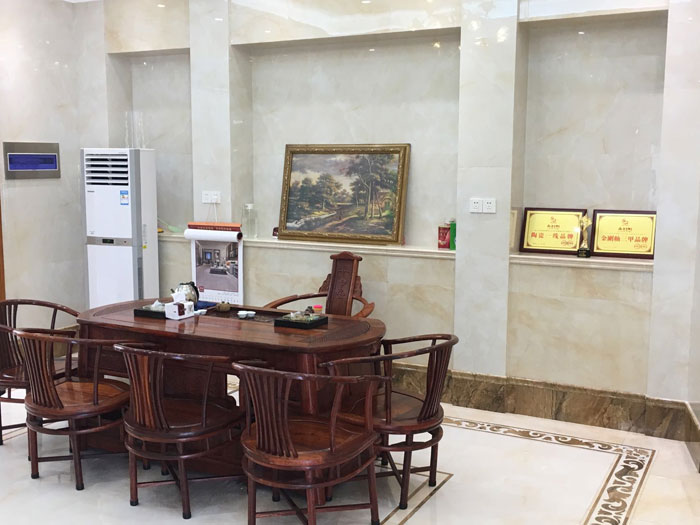 【专卖店推荐】陶瓷一线品牌217永信贵宾会瓷砖潮南店实景鉴赏