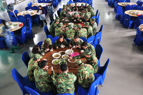 217永信贵宾会在广州黄埔军校进行军事拓展特训