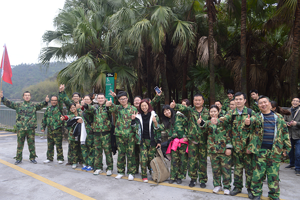 “生计挑战·突破极限”野表生计特训